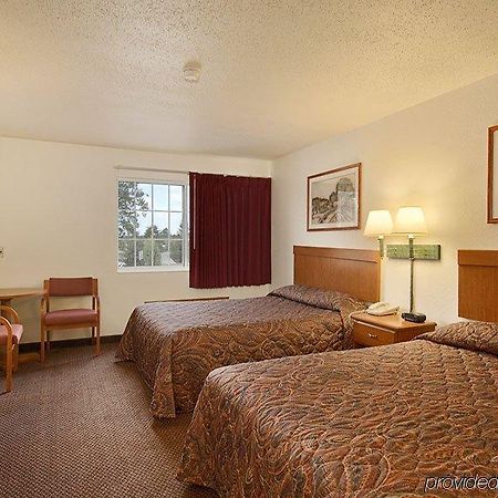Wamego Inn And Suites Bilik gambar
