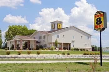 Wamego Inn And Suites Luaran gambar